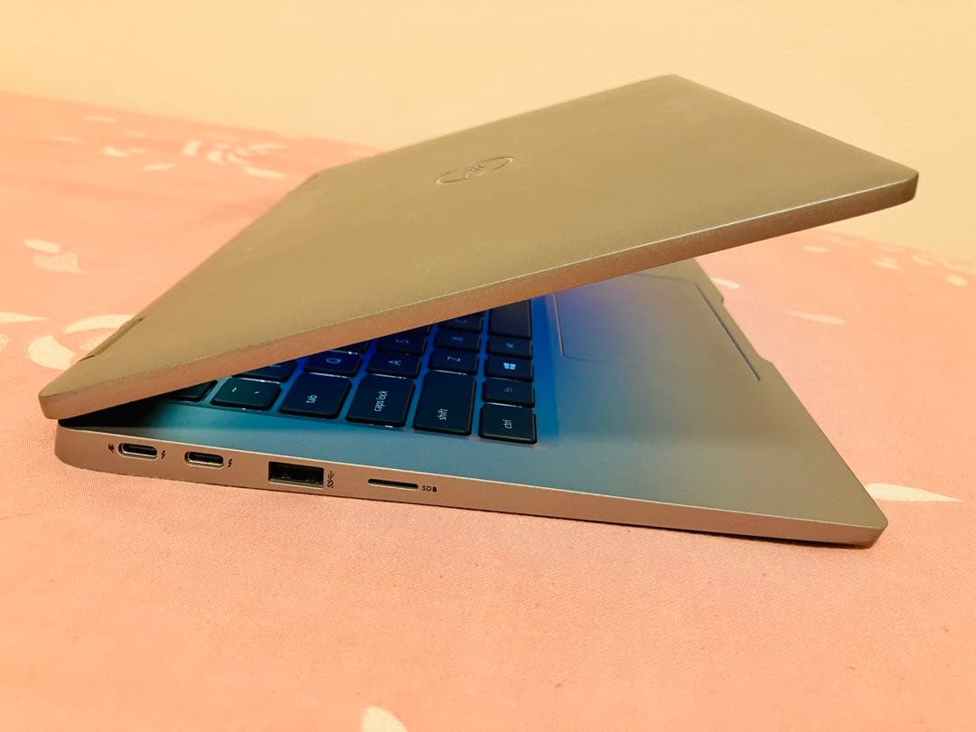 2-in-1 WindowsノートPC 本体 ACアダプター付き