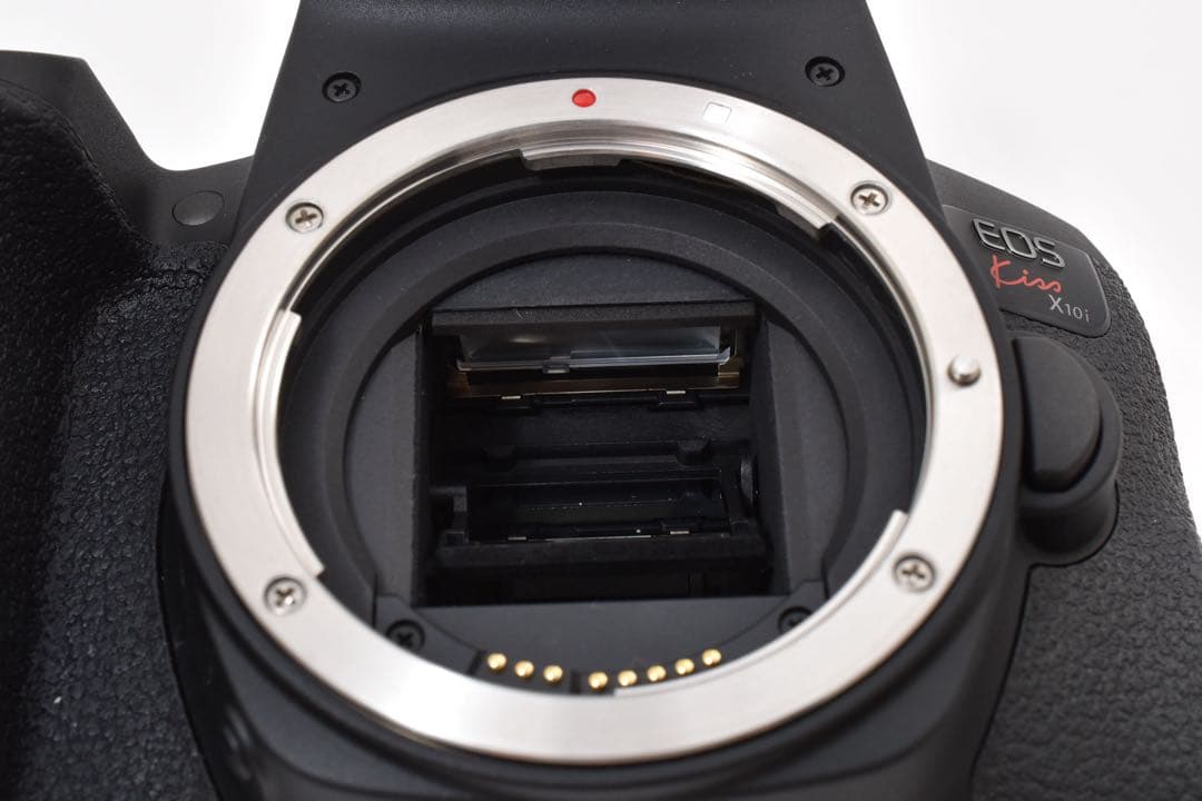 デジタル一眼レフカメラcanon kiss x 10i標準&望遠レンズセット