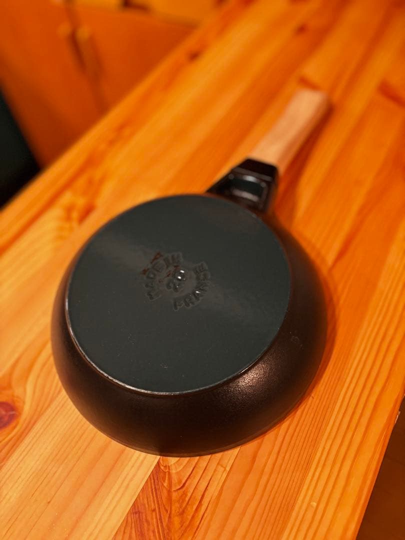 ヨリ　ストウブ　ウッドハンドルフライパン　２０cm