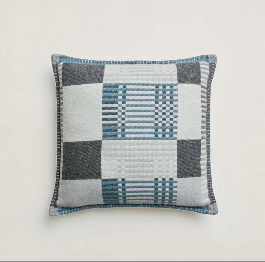 【新品未使用】HERMES/ クッション