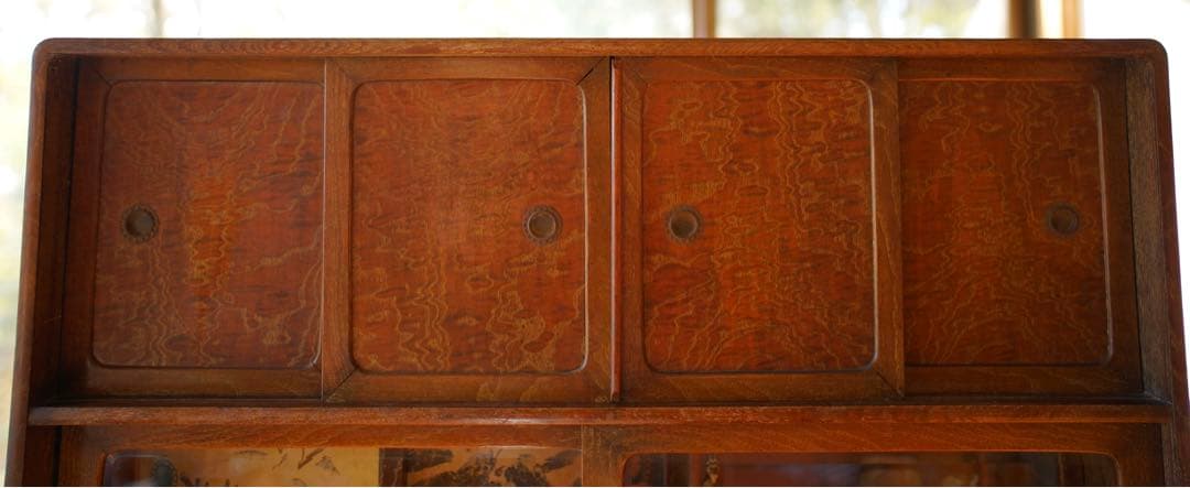 ☆101☆タモ材の玉杢目が美しい茶箪笥