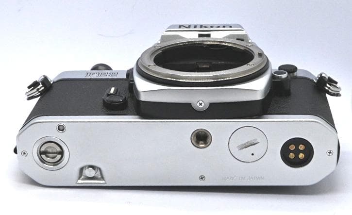 ニコン Nikon FE2 シルバー フィルム一眼レフカメラ