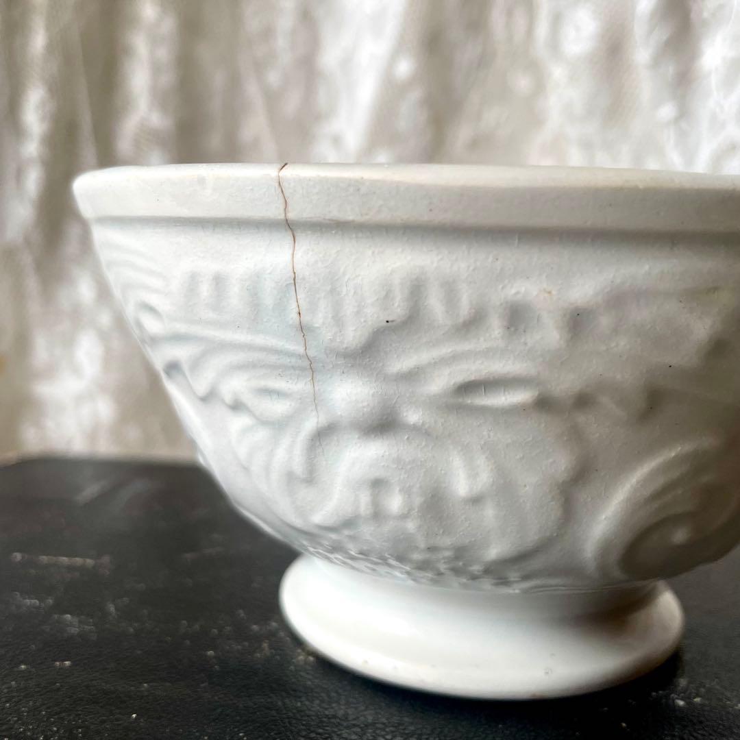 ホワイトレリーフカフェオレボウル　フランスアンティーク　白　19世紀後期