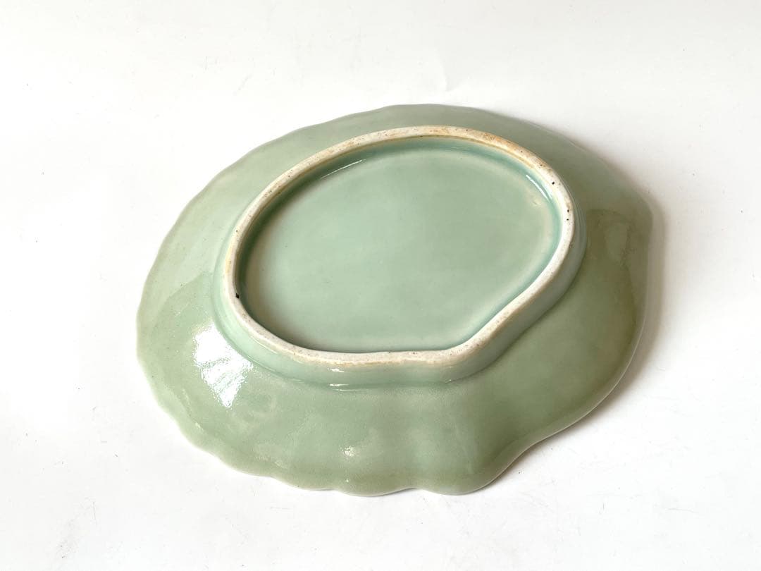 骨董　アンティーク　柿右衛門青磁色絵牡丹文変形皿　向付　皿　柿右衛門