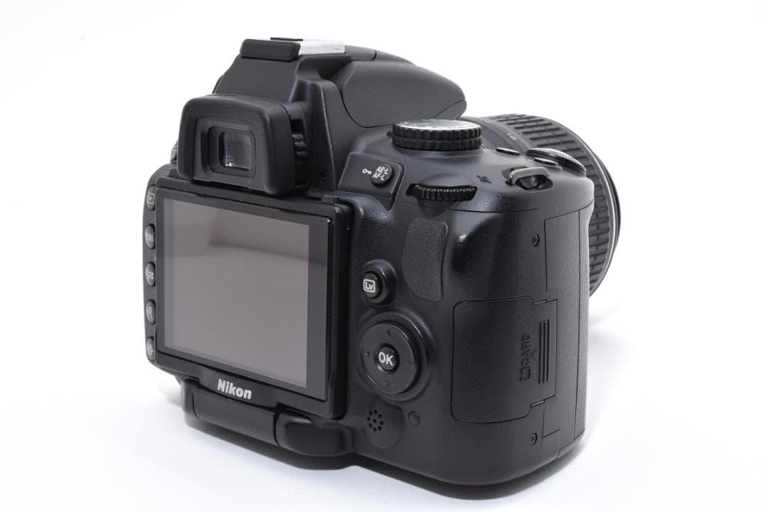 ■ 美品・極少S数1885回 ■ ニコン Nikon D5000 レンズキット