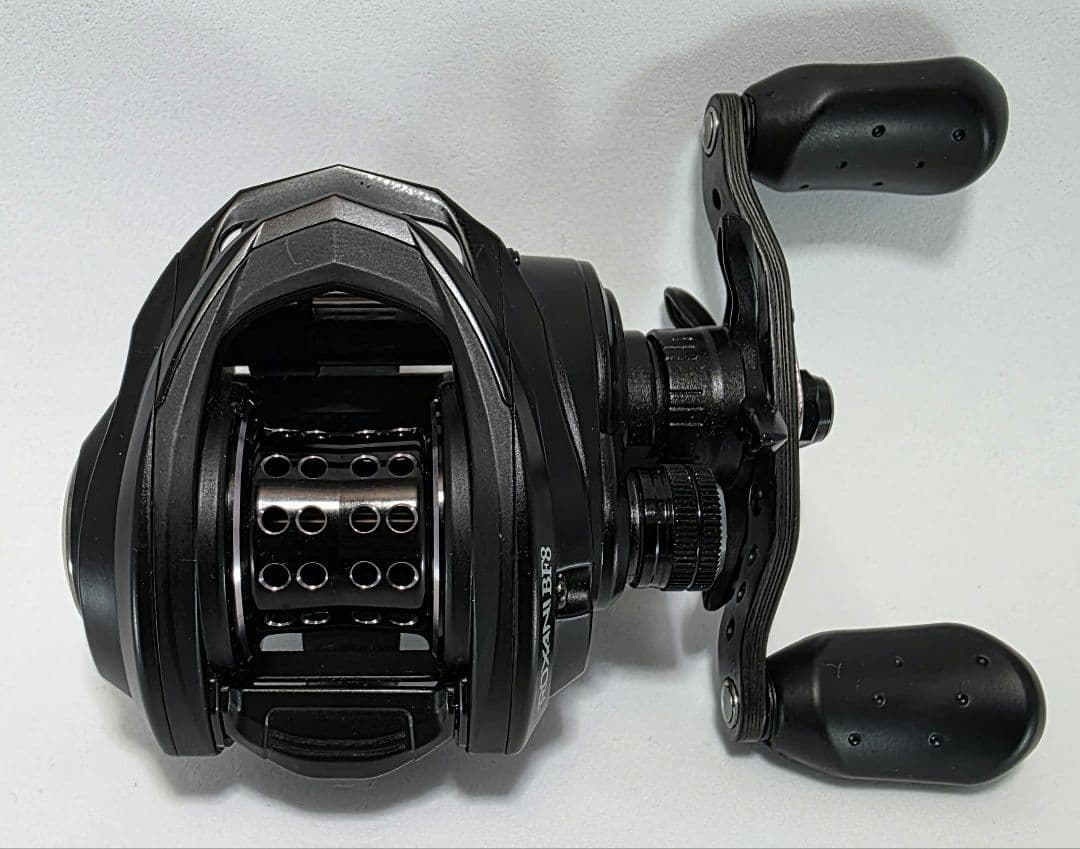 【AbuGarcia】ROXANI BF8