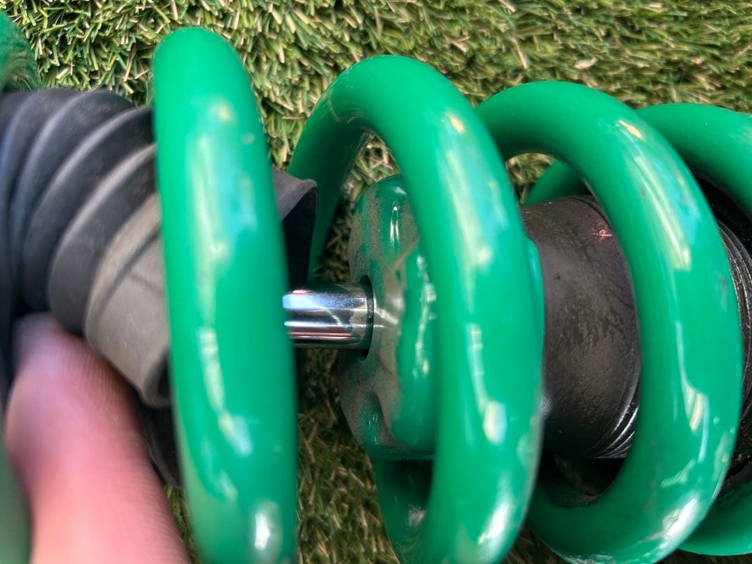 切れ痔  200系クラウンTEIN サスペンションキット 4本セット