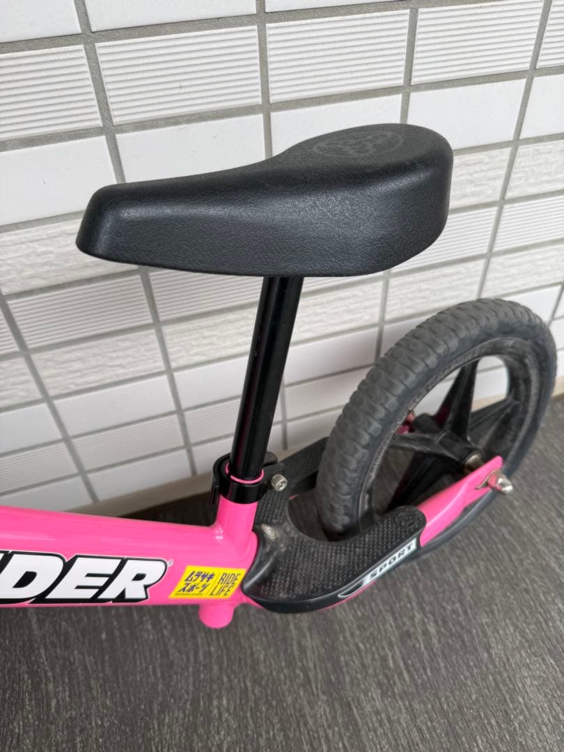 【STRIDER ストライダー】スポーツモデル 12インチ12型 ピンク