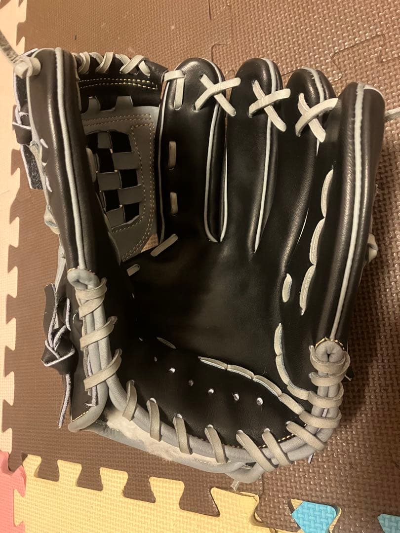 軟式内野用グローブ