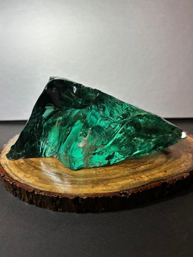 アンダラクリスタル　火山ガラス 744g エメラルドグリーン　クリストバライト