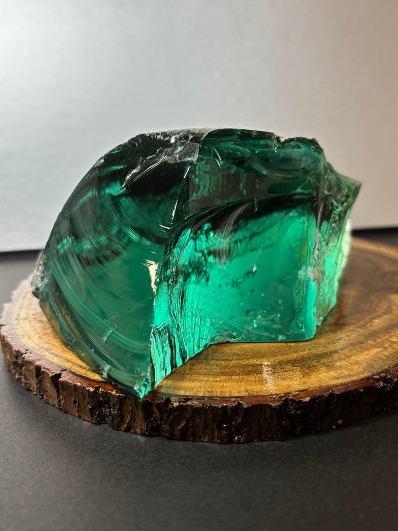 アンダラクリスタル　火山ガラス 744g エメラルドグリーン　クリストバライト