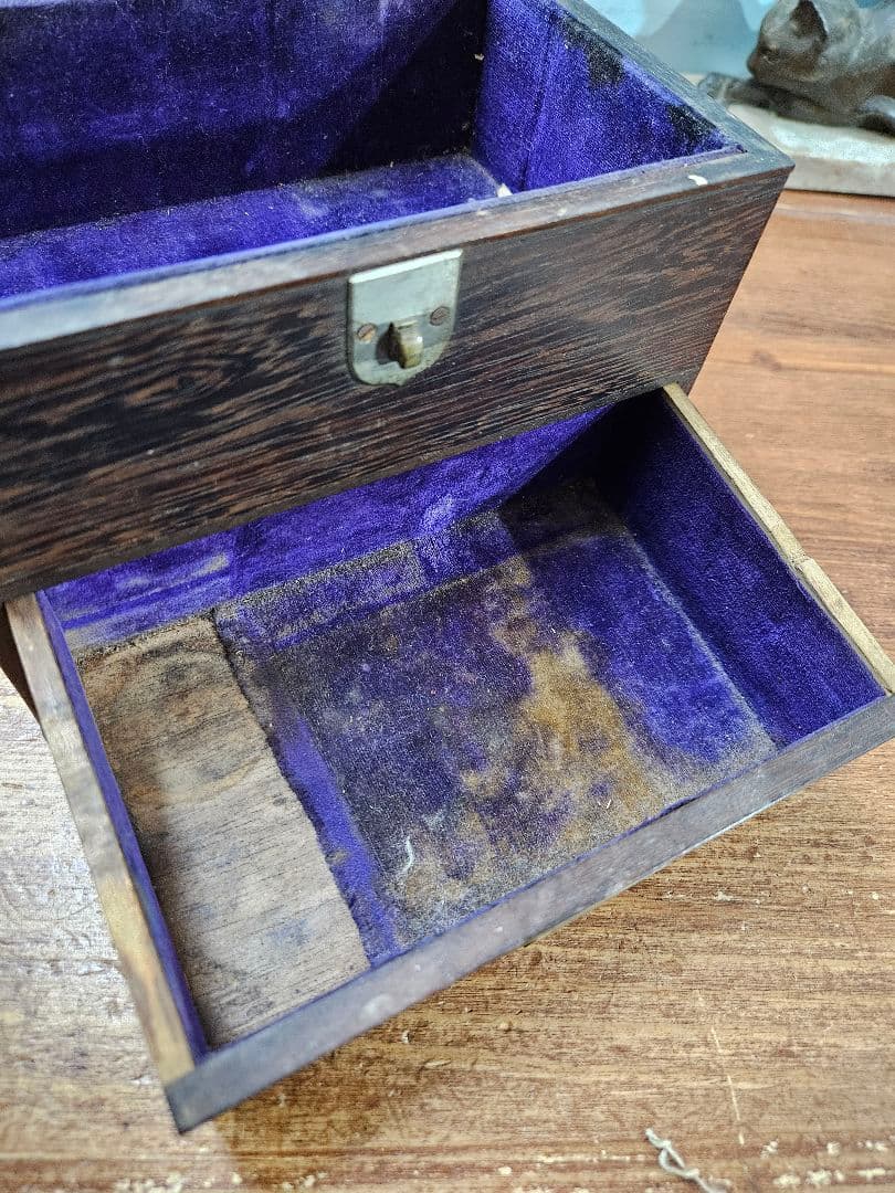 JAPAN ANTIQUE 古い木の小箱 天然木製 無垢 小物入れ 大正～昭和期