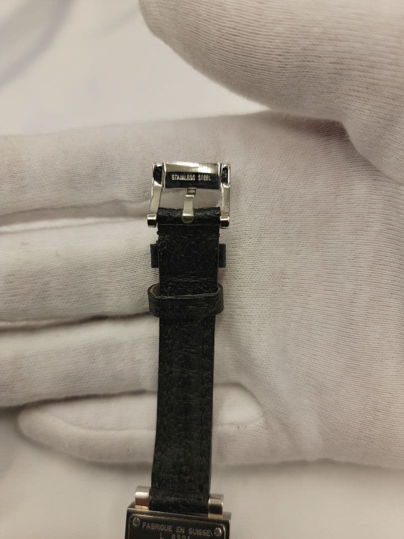 BVLGARI　レディース スクエア型 黒レザー時計