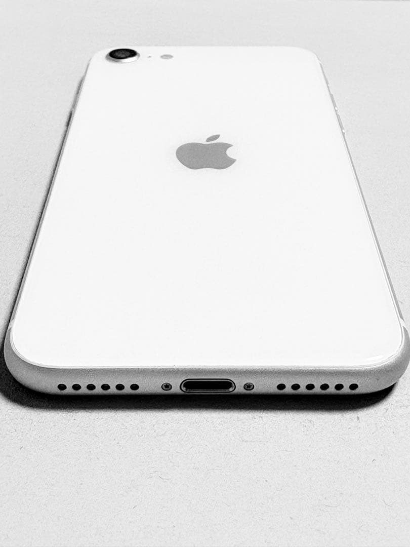 iPhone SE第2世代64GBホワイト