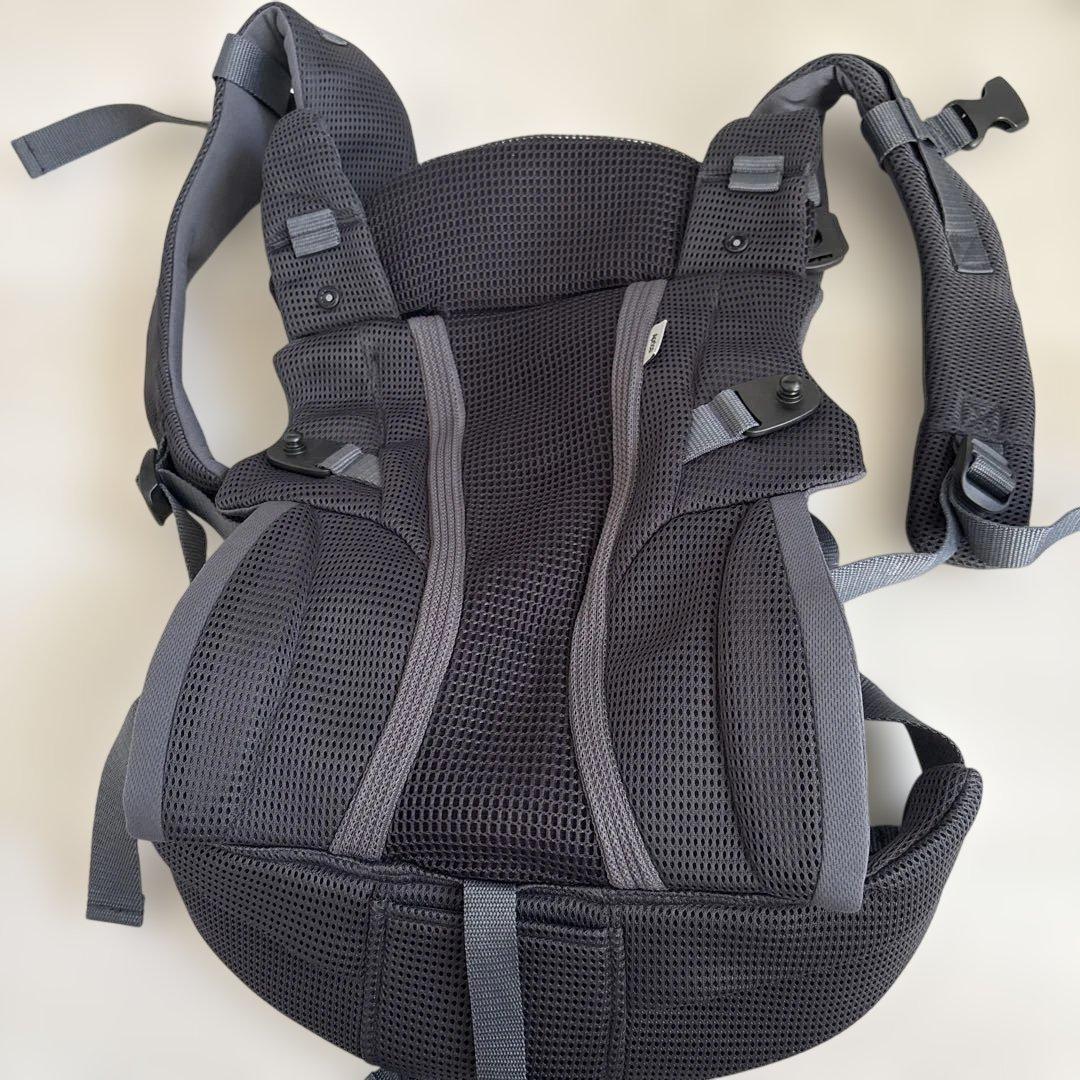 最終値下げ★とても美品★Aprica Laclis 抱っこ紐 ダークグレー