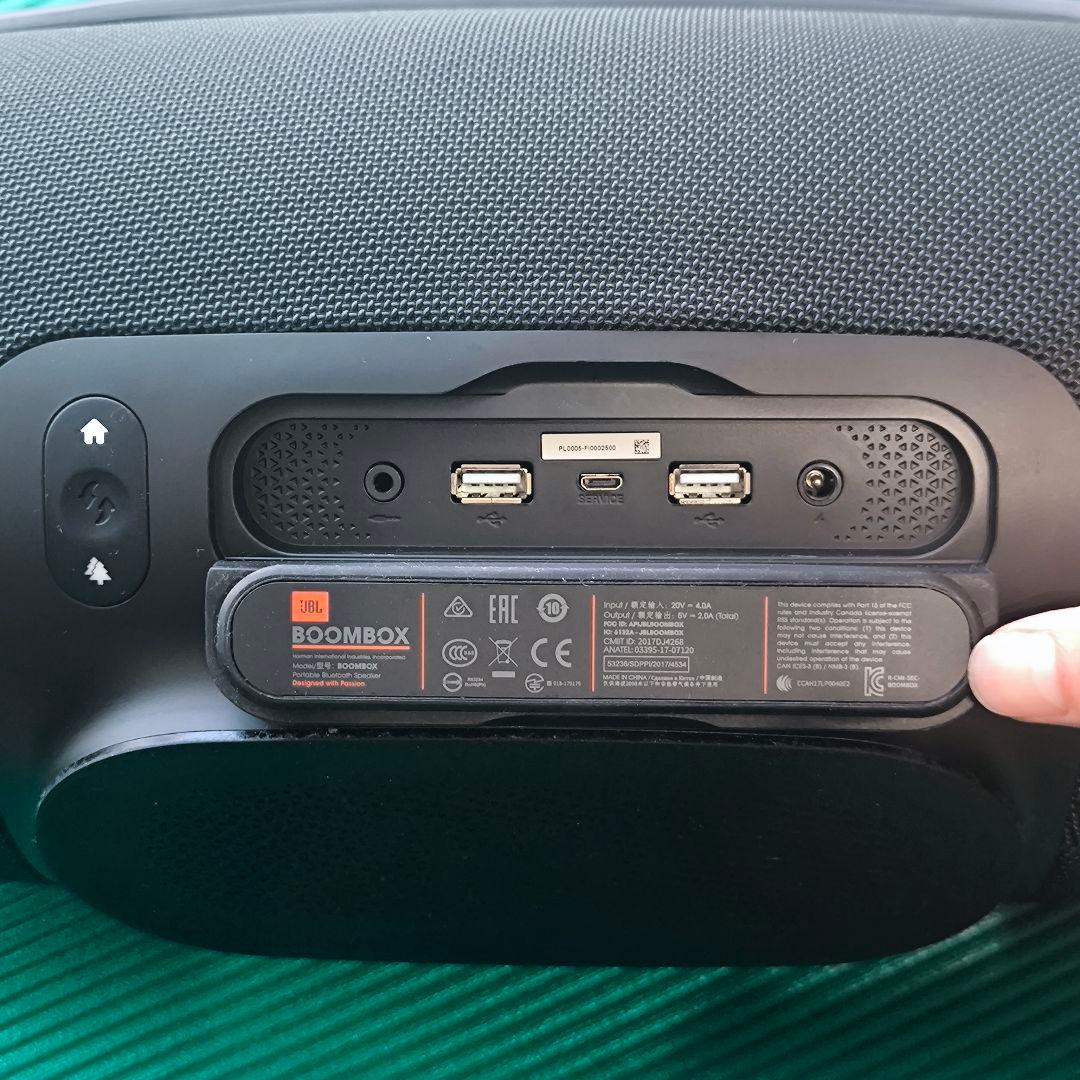 C*l様 送料無料※感動の重低音　JBL boombox ポータブルスピーカー