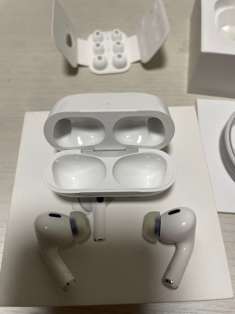 AirPods Pro2（正規品、美品）タイプC