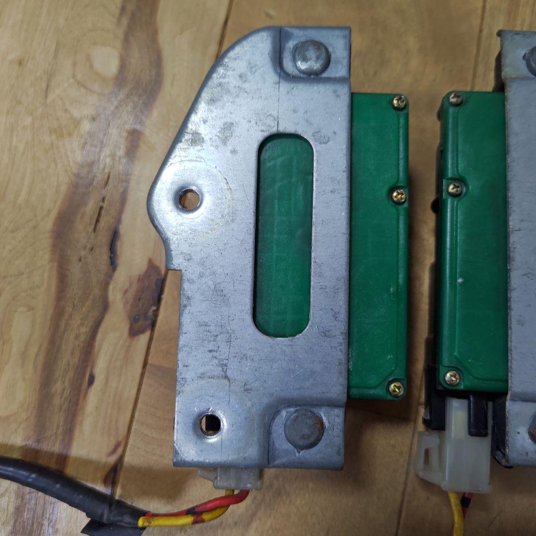 R30スカイライン ドアロックソレノイド ドアロックアクチュエーター