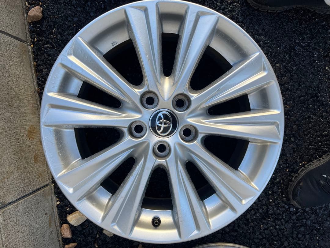 トヨタ 18インチ シルバーホイール 10スポーク