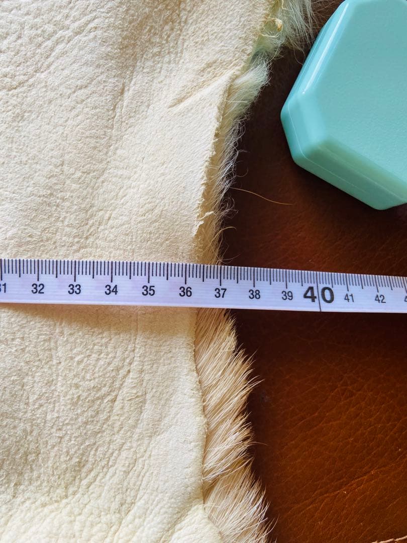 鹿皮 ラグ 毛皮