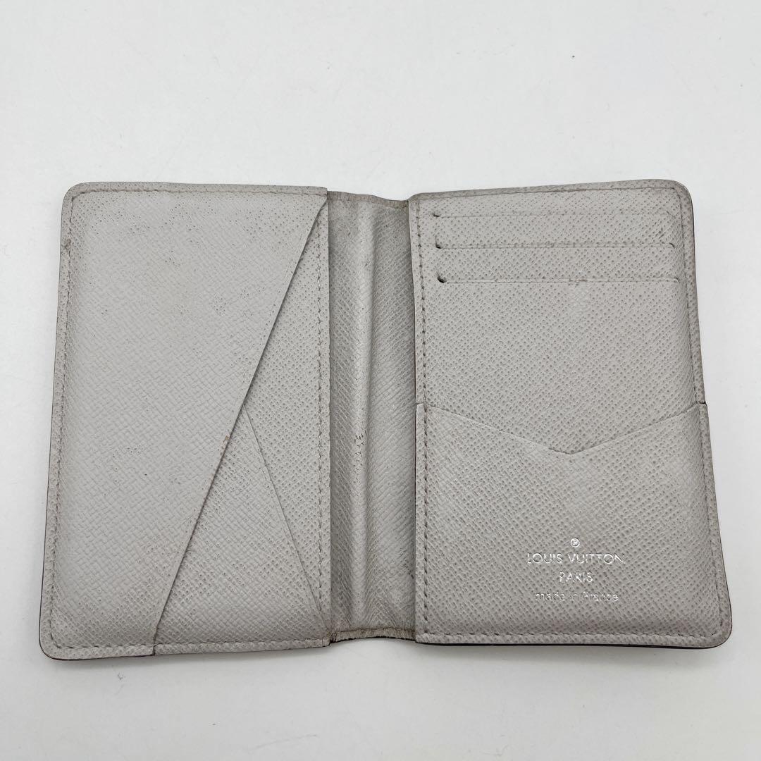 ルイヴィトン　オーガナイザードゥポッシュ タイガラマ　名刺入れ　白　近年