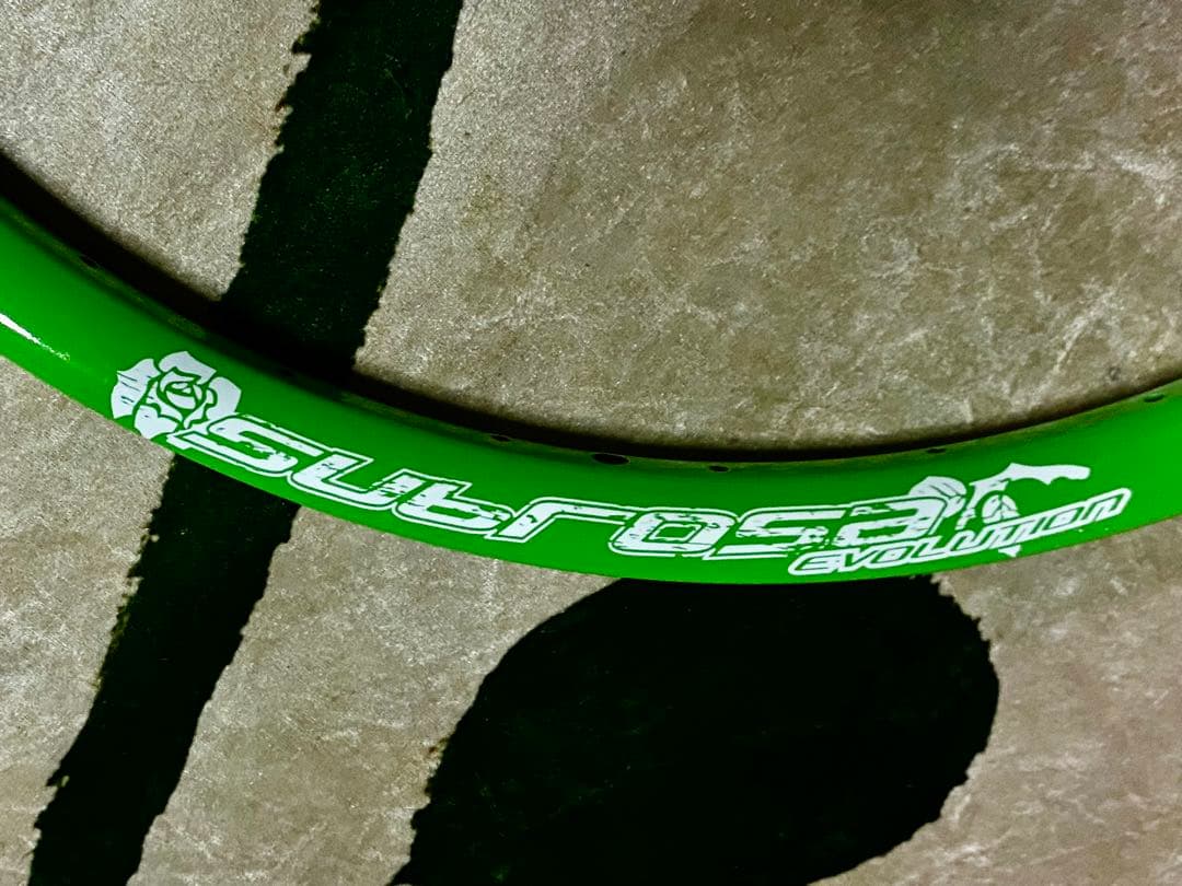 ✨Spank Subrosa Evolution 26インチ