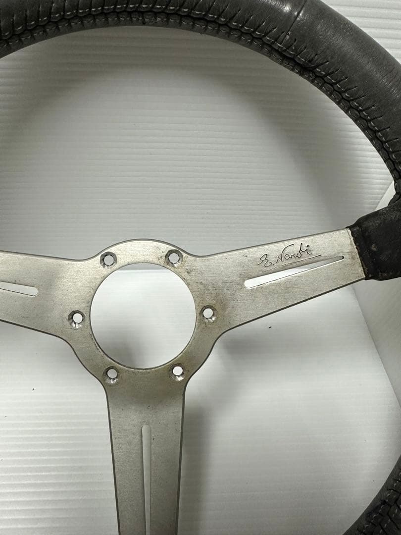 ナルディ　レザー巻き　370mm