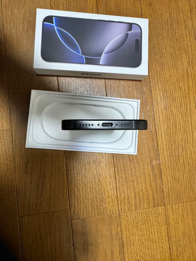 ジャンク品　iPhone 16 Pro ブラックチタニウム　256GB