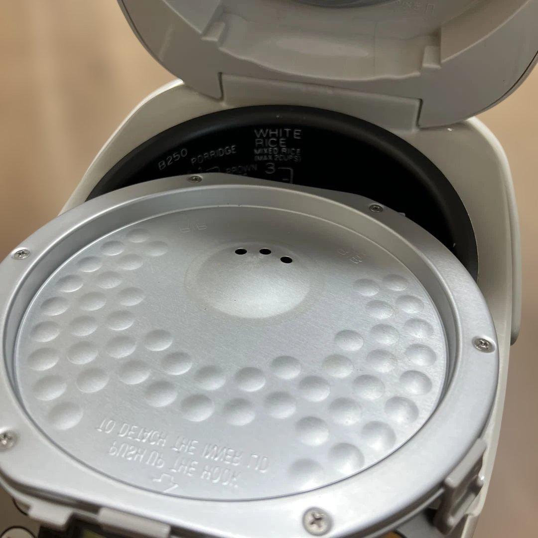 海外向け炊飯器 220V～230V仕様 象印 3合炊き