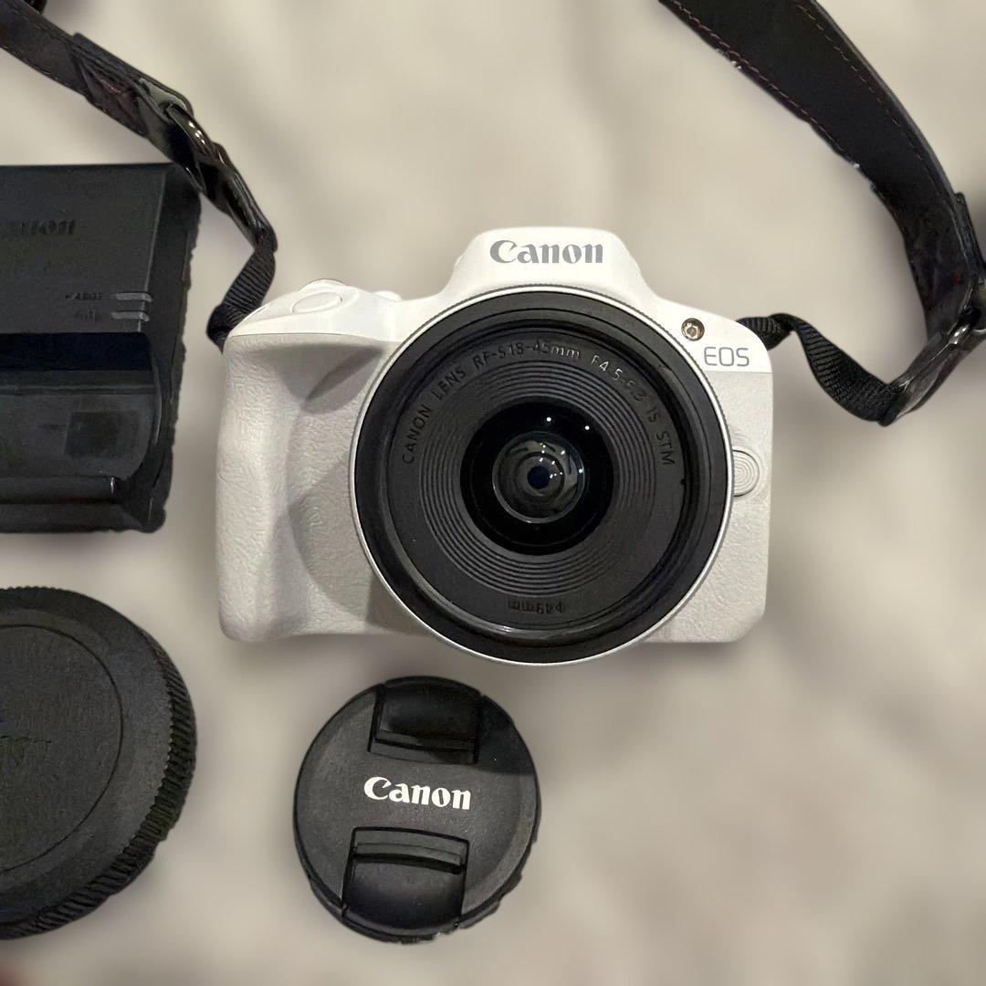 Canon EOS R50 ミラーレス レンズキット ホワイト 美品 おまけ付