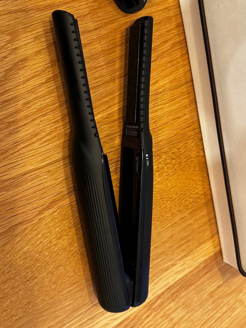 【美品】Refa ストレートミニアイロン　フィンガーアイロン　ブラック