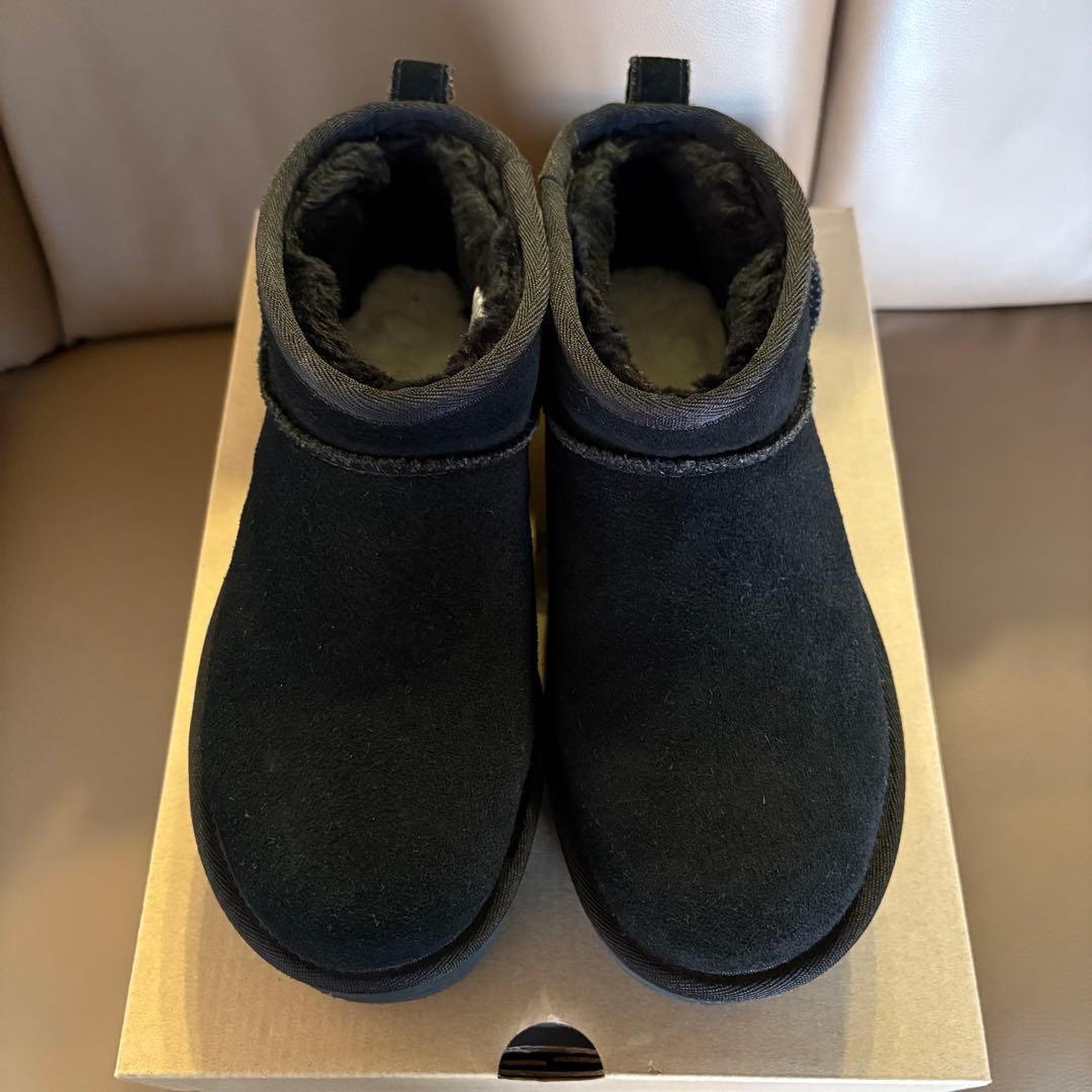 UGG アグCLASSIC ULTRA MINI PLATFORM 23cm