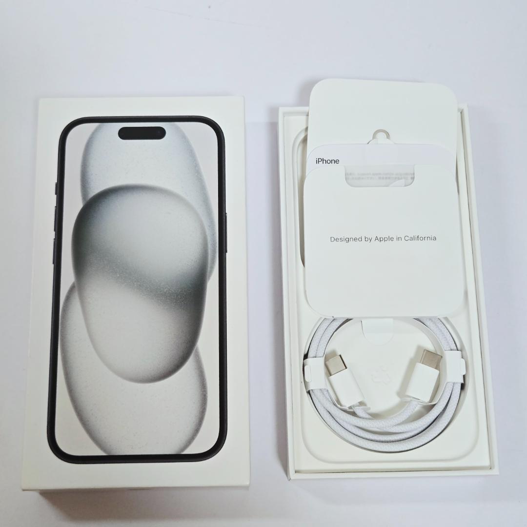 07 iPhone15 ブラック SIMフリー 美品 付属品完備