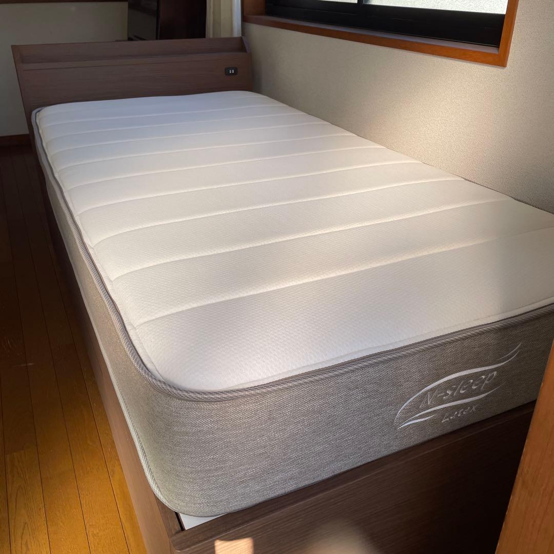 ニトリ　収納付シングルベッド　マットレス付き