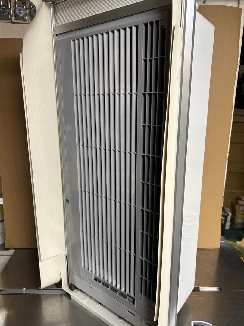 美品 2023年 コロナ窓用エアコン CW-F1623R 枠 リモコン付き/O