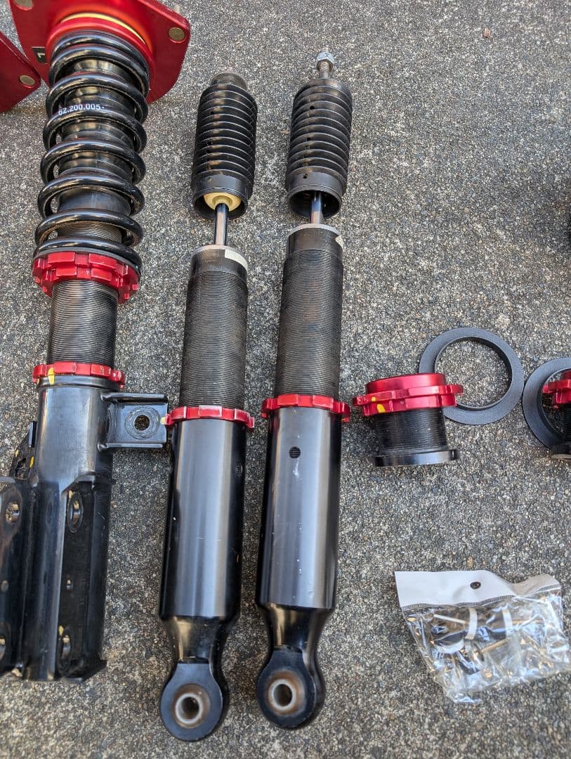 C25 C26 C27セレナ　全長式車高調　サスペンションキット 　BLITZ？