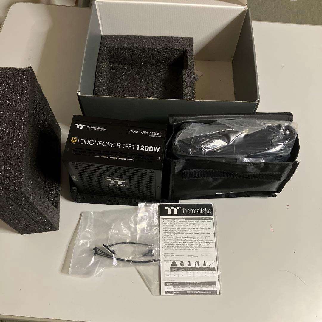 thermaltake TOUGHPOWER GF1 1200W 電源ユニット