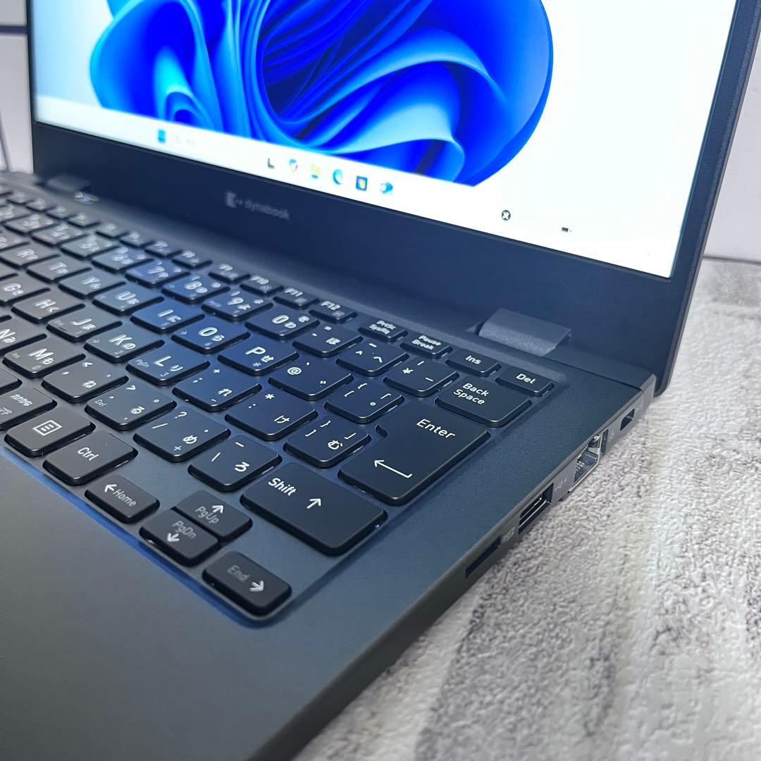 2024年製 第12世代 dynabook G83/KW Core i5