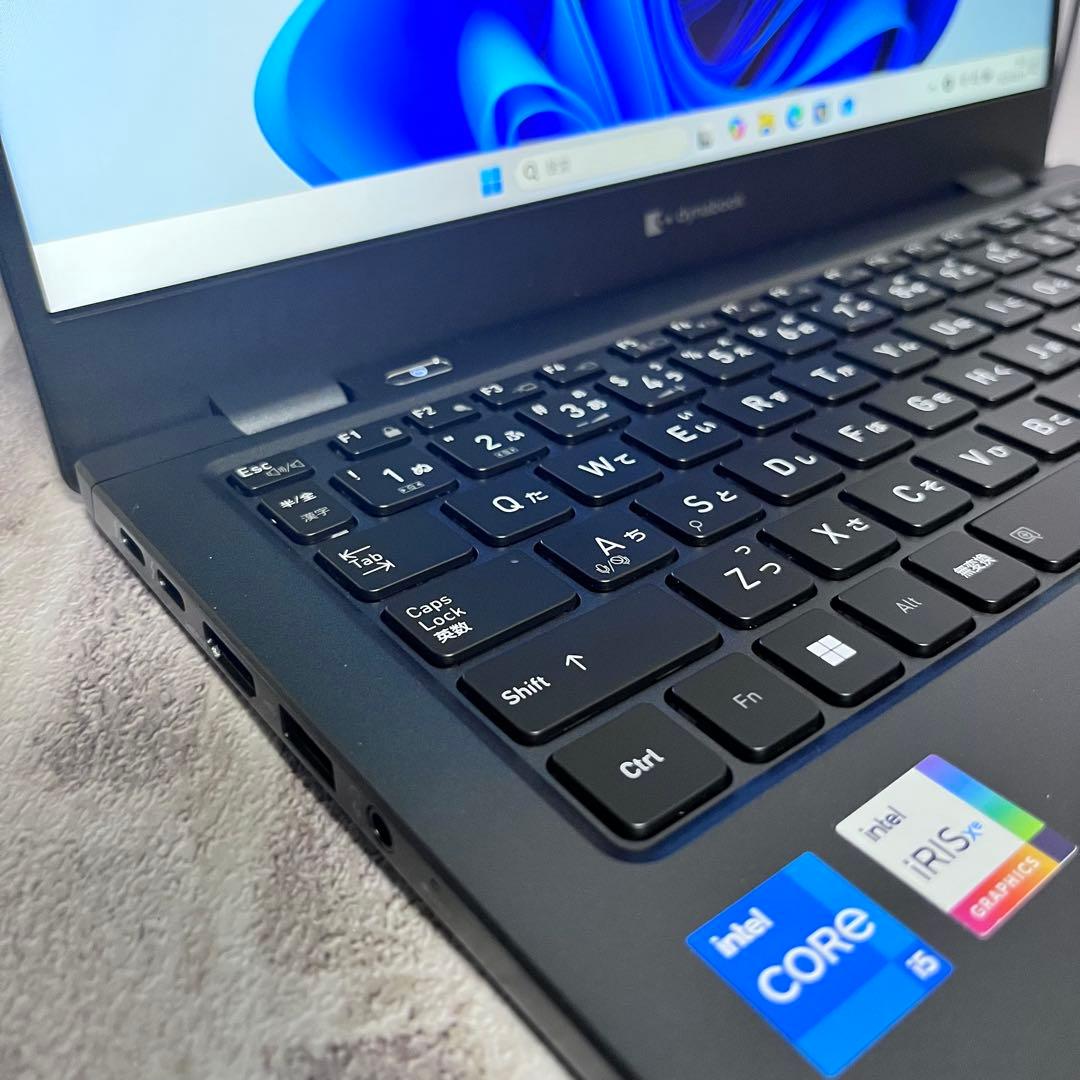 2024年製 第12世代 dynabook G83/KW Core i5