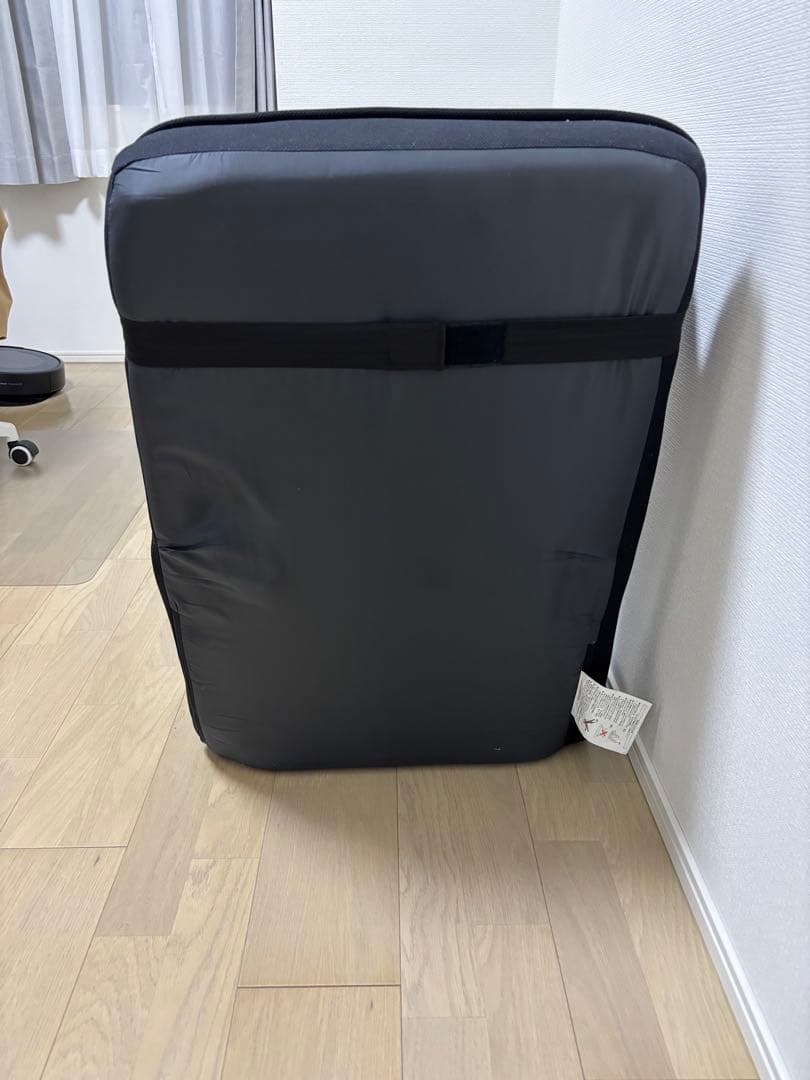 ゲーミング座椅子　ニトリ　ブラック