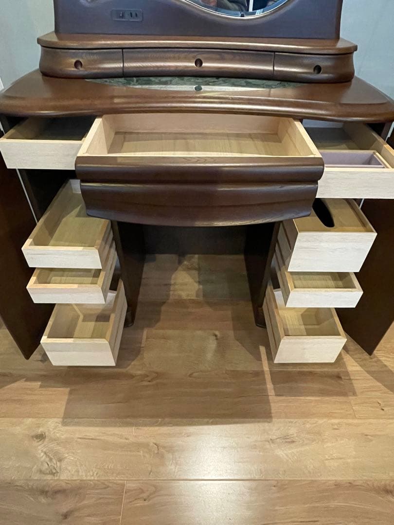 木製ドレッサー オーバルミラー　椅子別売り