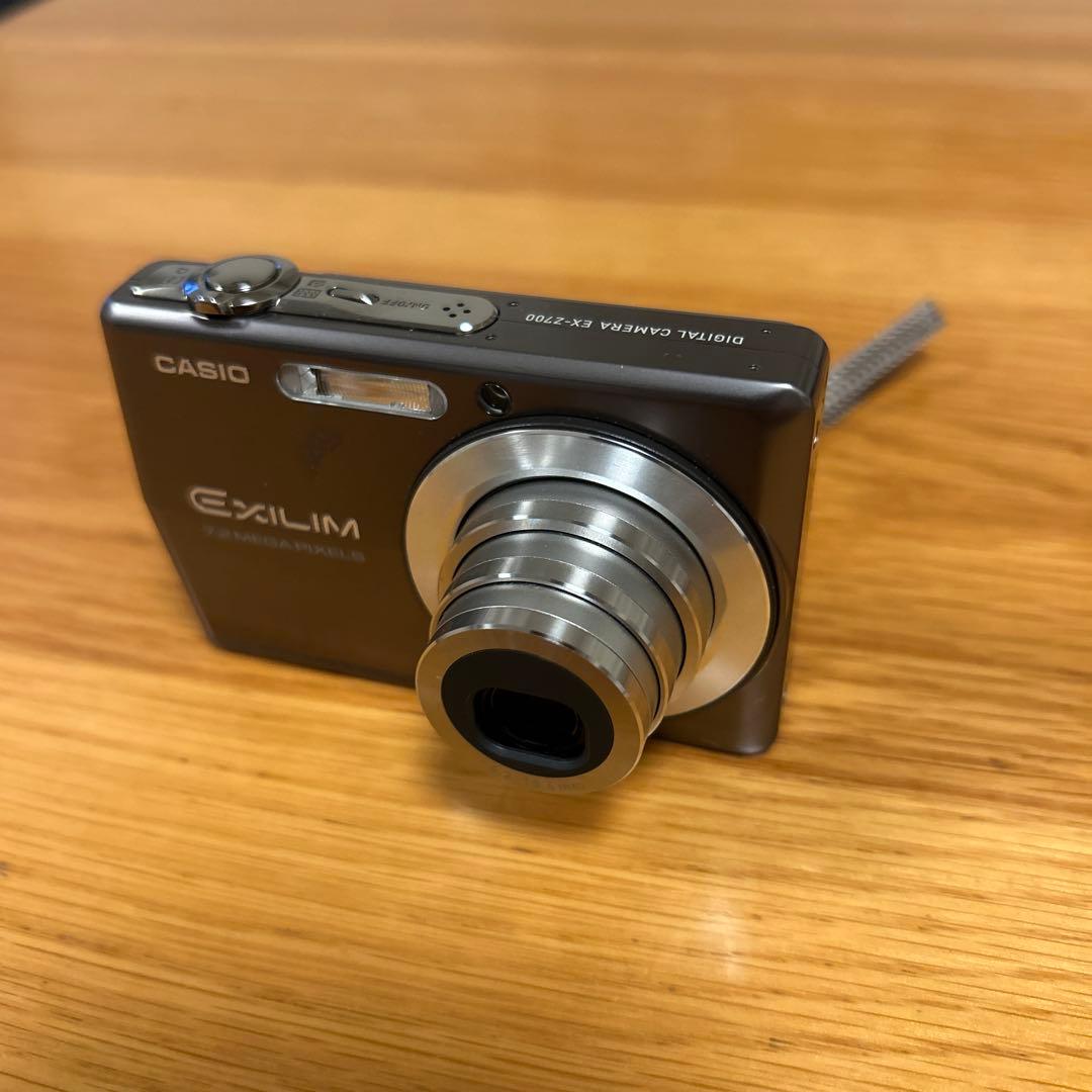 CASIO EXILIM 7.2メガピクセル コンパクトデジタルカメラ