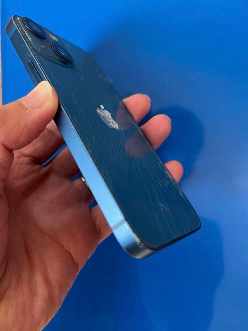 iPhone 13mini 128GB 背面割れ ジャンク品