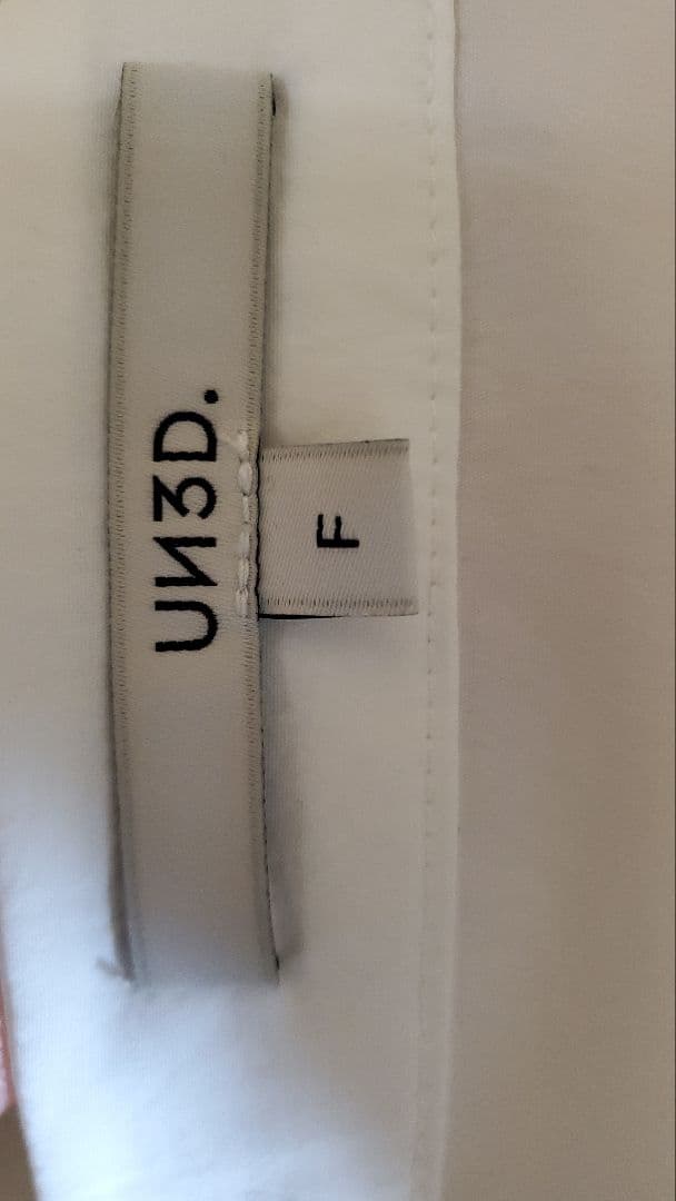 【un3d】アンスリードヘムギャザーシャツキャミソール