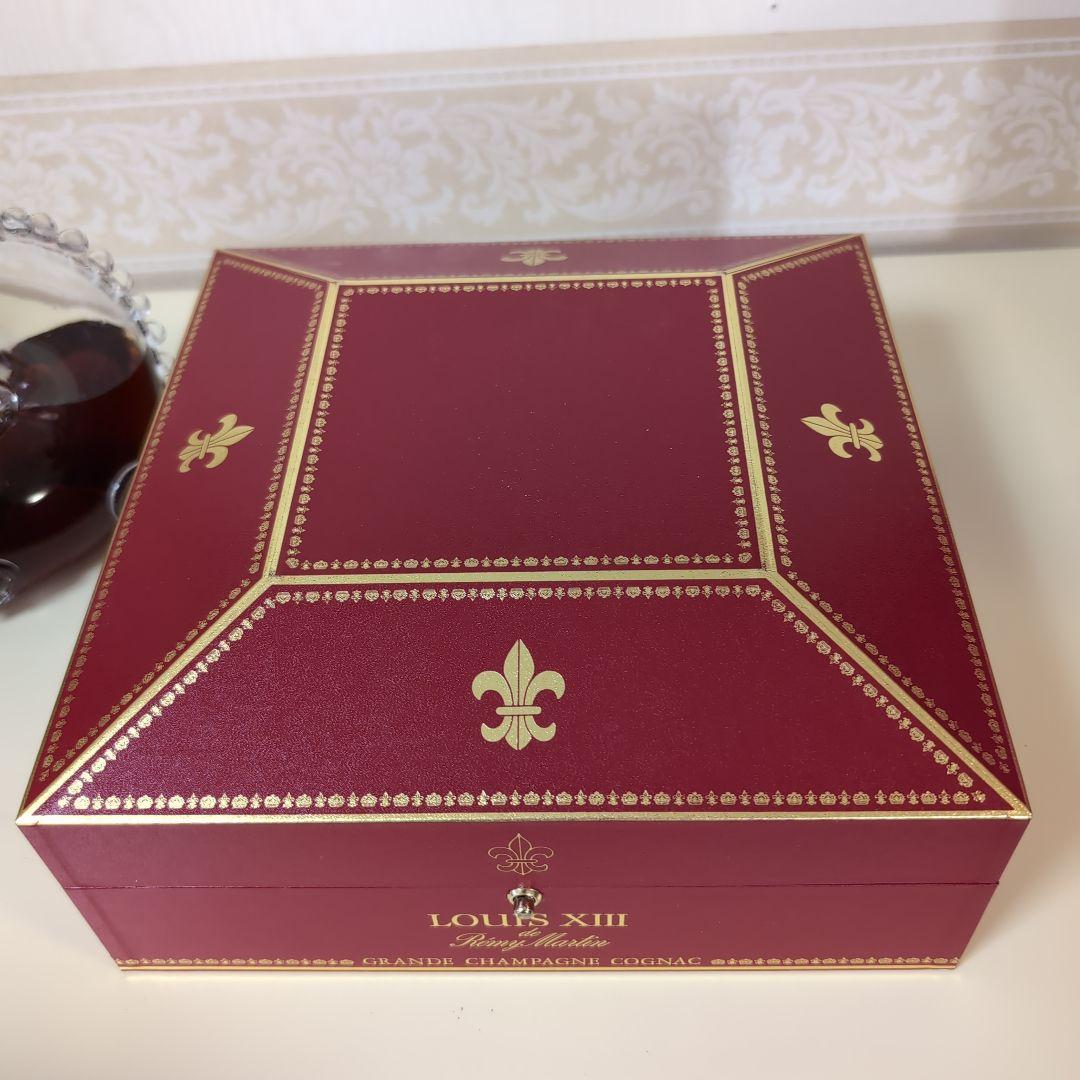 レミーマルタンルイ13世　　金キャップ　バカラ