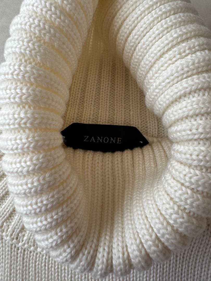 【新品未使用】ZANONE（ザノーネ）5ゲージウールソリッドタートルネックニット