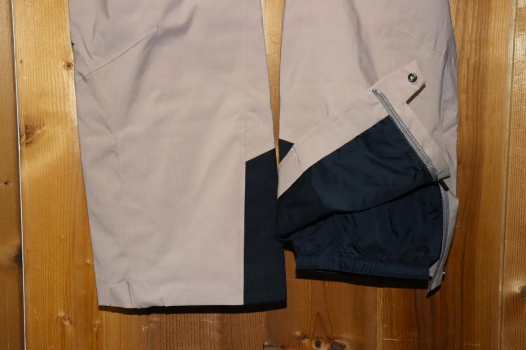 新品 ゴールドウイン G-エンジニアード 中綿 スキーパンツ (4/XL) Ⓗ