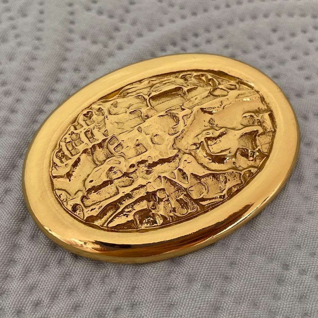 Made in France ヴィンテージ YSL イヴサンローランのブローチ