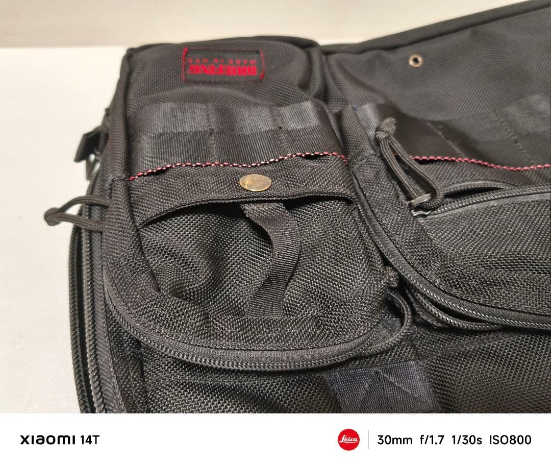 DリンBRIEFING ブリーフィング　B4 over tripオーバー