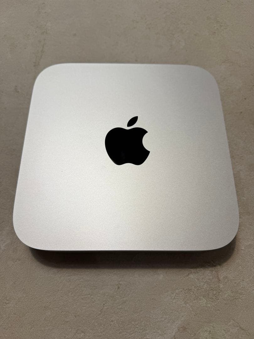 Mac mini 2023 M2（純正キーボード&マウス付）